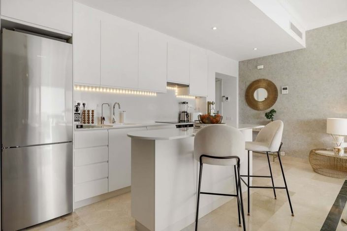 Image No.18-3 Bed Apartment for sale