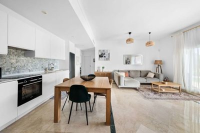 1447-658478-78d1f4f8b6655591b02d22fabb36a692d