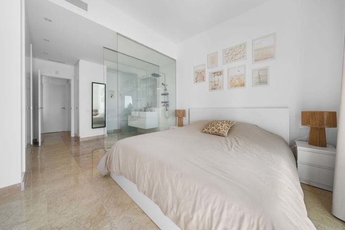 Image No.23-3 Bed Apartment for sale