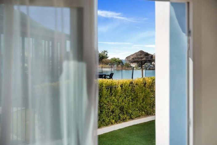 Image No.24-3 Bed Apartment for sale