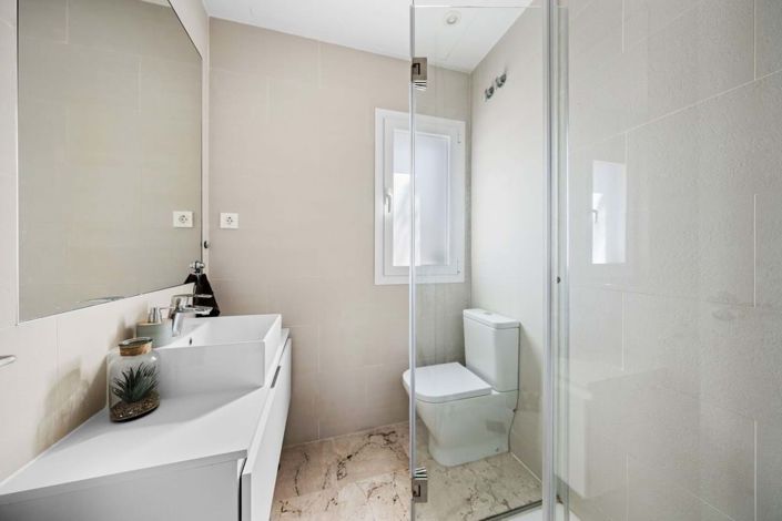 Image No.28-3 Bed Apartment for sale