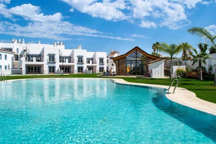 Image No.33-3 Bed Apartment for sale