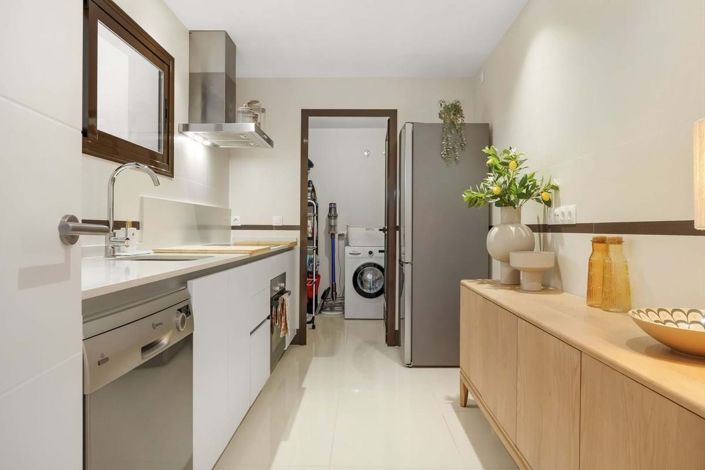 Image No.15-2 Bed Apartment for sale