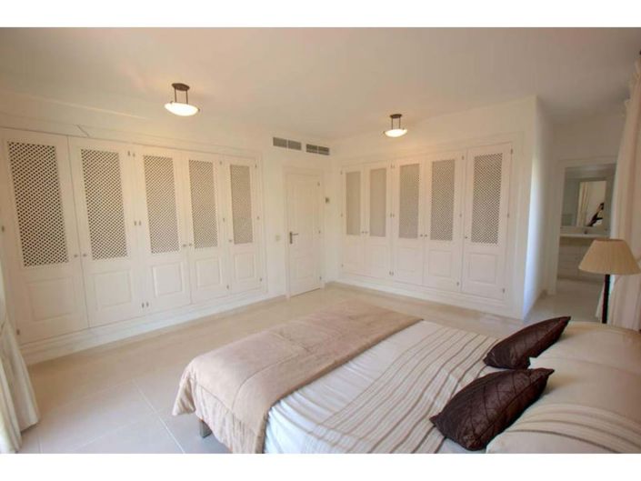 Image No.17-4 Bed Villa for sale