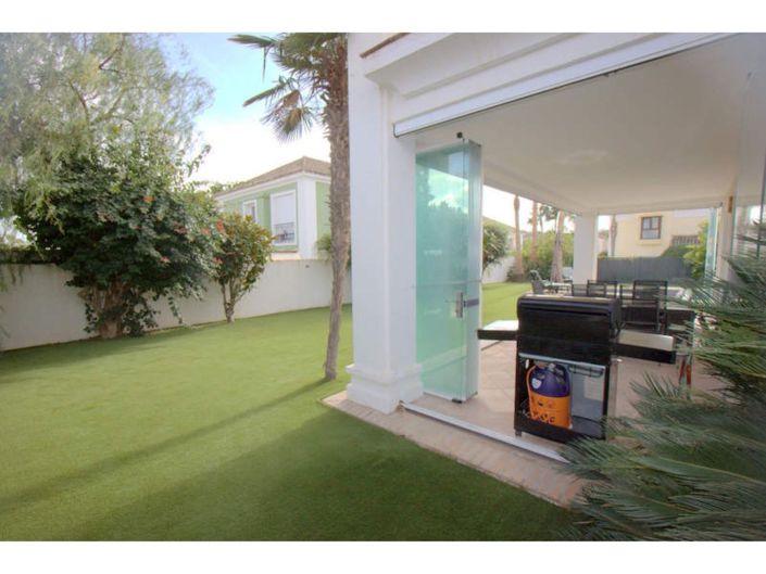 Image No.29-4 Bed Villa for sale