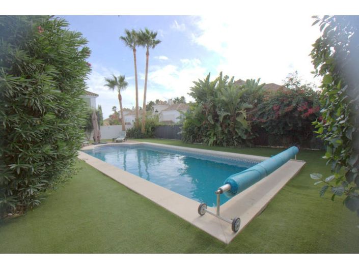 Image No.32-4 Bed Villa for sale