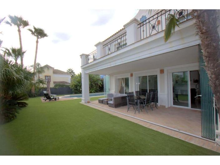 Image No.34-4 Bed Villa for sale