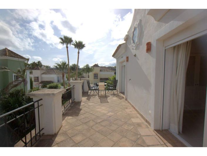 Image No.8-4 Bed Villa for sale