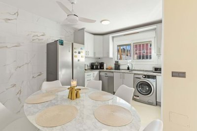 1447-658471-78d1f4f8b6655591b02d22fabb36a692d