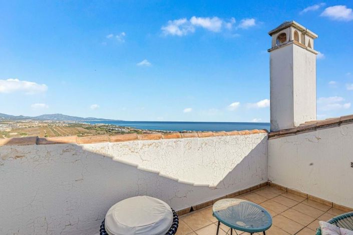 Image No.35-5 Bed Townhouse for sale