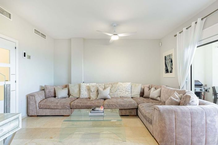 Image No.4-5 Bed Townhouse for sale