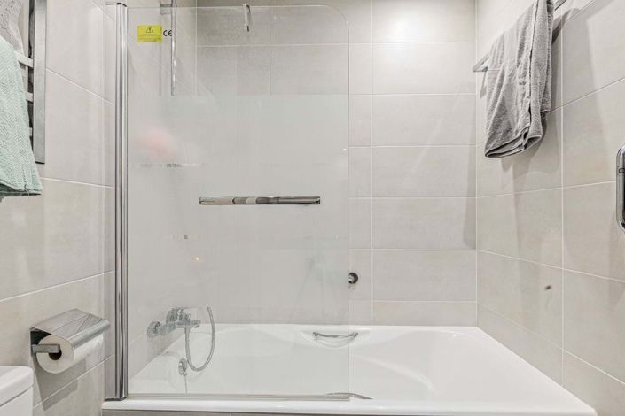 Image No.43-5 Bed Townhouse for sale