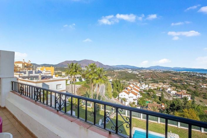 Image No.49-5 Bed Townhouse for sale