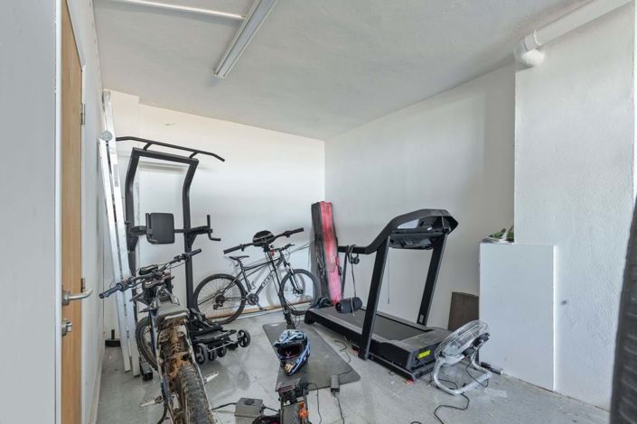 Image No.60-5 Bed Townhouse for sale