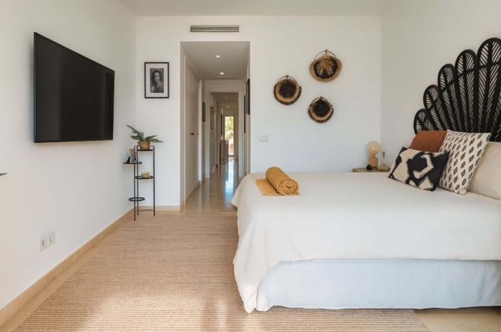 Image No.15-3 Bed Apartment for sale