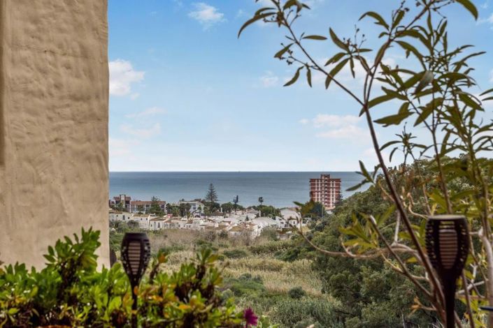 Image No.29-2 Bed Apartment for sale