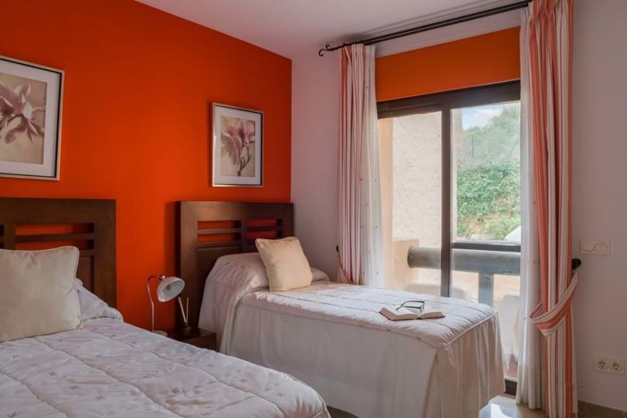 Image No.42-2 Bed Apartment for sale