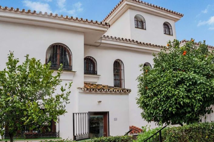 Image No.8-3 Bed Townhouse for sale