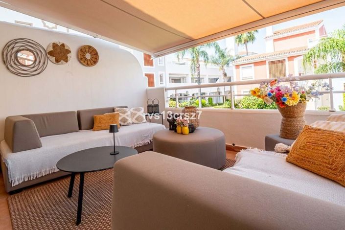 Image No.18-3 Bed Property for sale