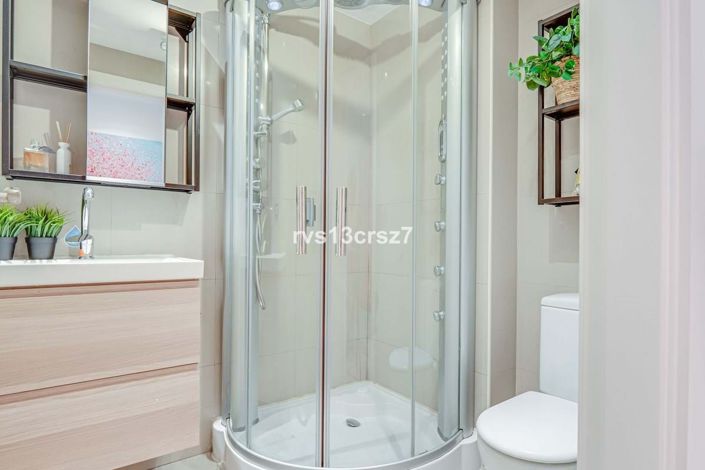 Image No.30-3 Bed Property for sale