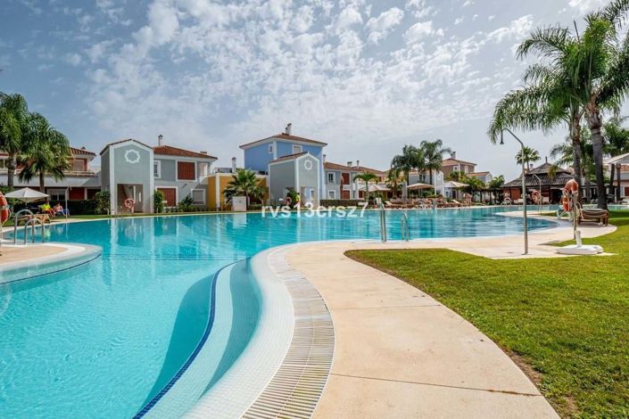 Image No.37-3 Bed Property for sale