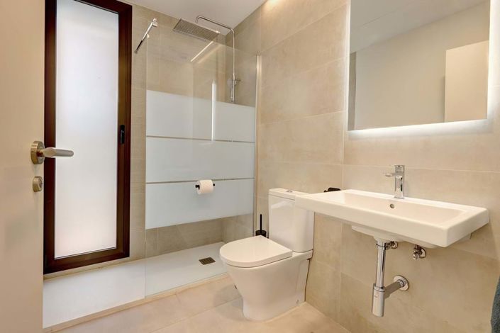 Image No.18-3 Bed Apartment for sale