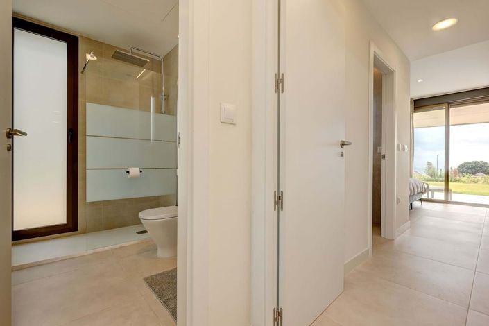 Image No.23-3 Bed Apartment for sale