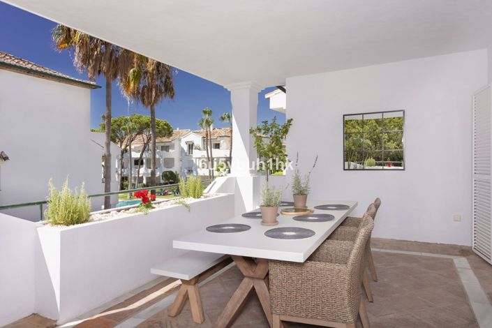 Image No.18-3 Bed Apartment for sale