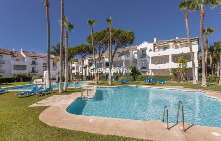 Image No.20-3 Bed Apartment for sale