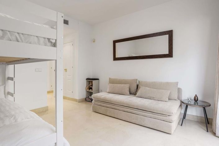 Image No.20-2 Bed Apartment for sale