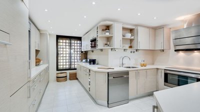 1447-658524-78d1f4f8b6655591b02d22fabb36a692d