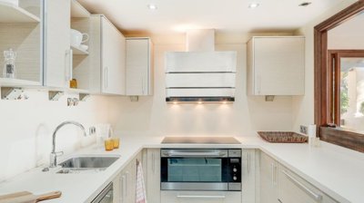 1447-658524-78d1f4f8b6655591b02d22fabb36a692d