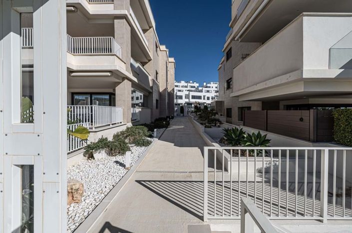 Image No.34-3 Bed Apartment for sale