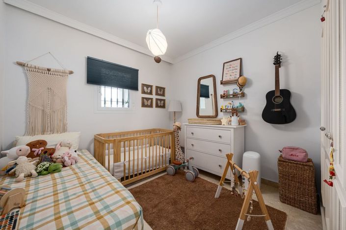 Image No.8-2 Bed Apartment for sale