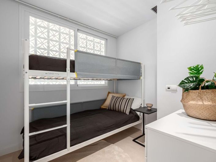 Image No.11-2 Bed Apartment for sale