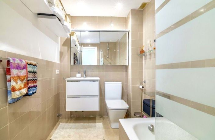 Image No.11-3 Bed Townhouse for sale