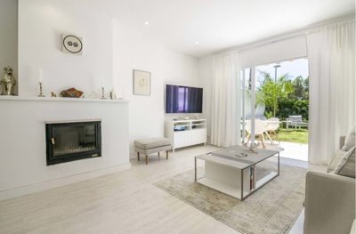 1447-658516-78d1f4f8b6655591b02d22fabb36a692d