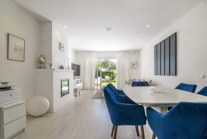 Image No.6-3 Bed Townhouse for sale