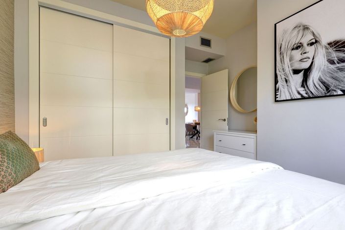 Image No.24-2 Bed Apartment for sale