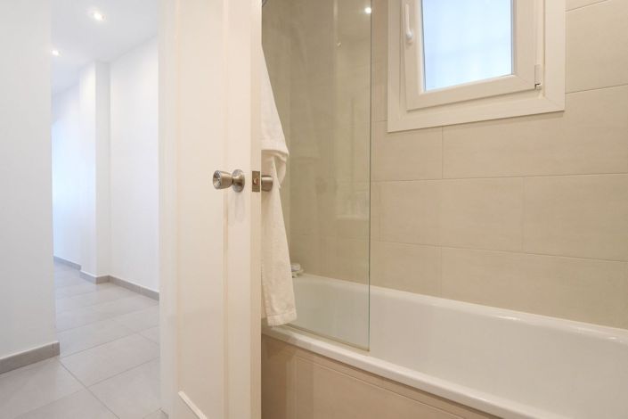 Image No.17-2 Bed Apartment for sale