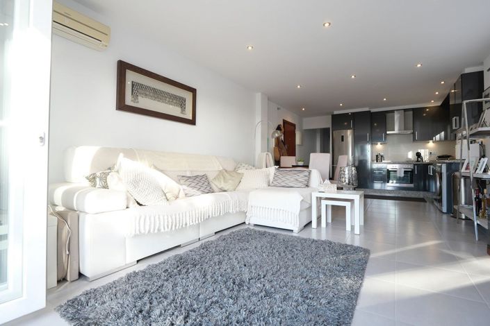 Image No.8-2 Bed Apartment for sale