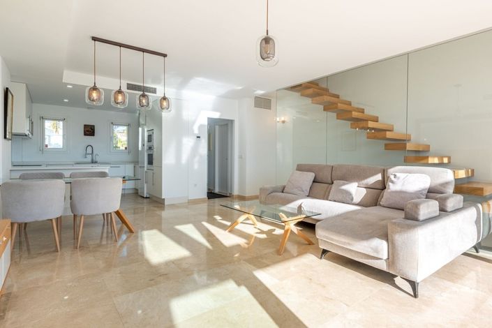 Image No.5-3 Bed Townhouse for sale