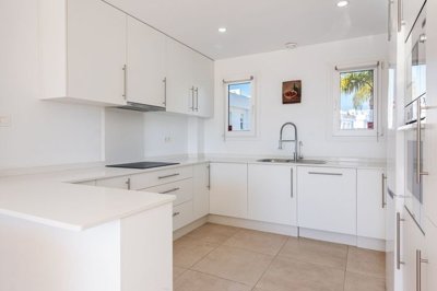 1447-658505-78d1f4f8b6655591b02d22fabb36a692d