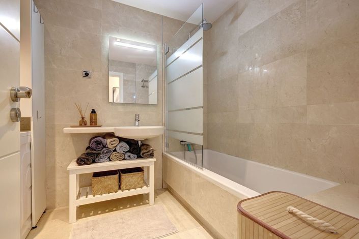 Image No.27-2 Bed Apartment for sale