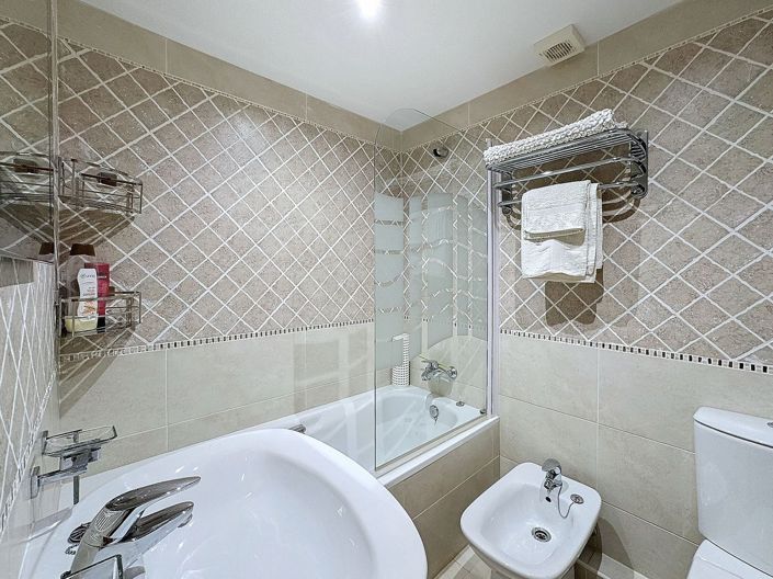 Image No.20-3 Bed Villa for sale