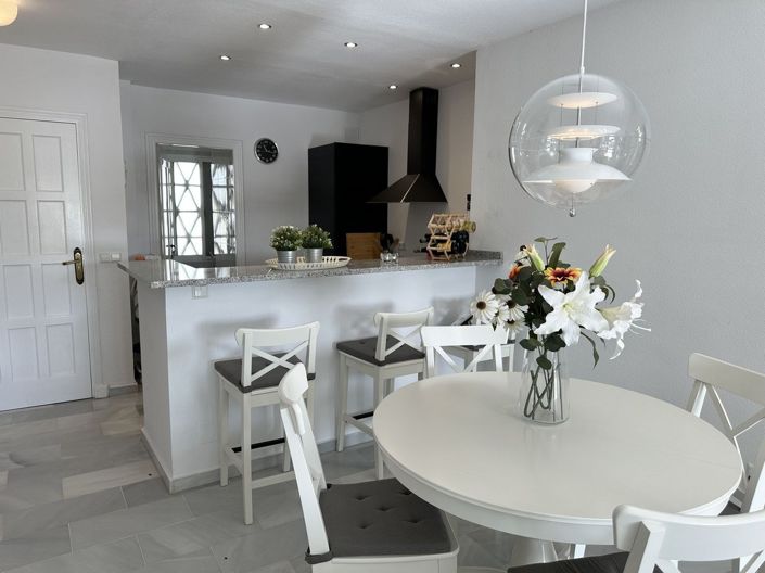 Image No.7-2 Bed Apartment for sale