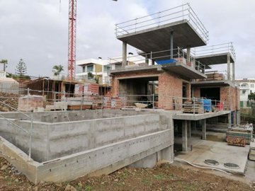 1447-658717-78d1f4f8b6655591b02d22fabb36a692d