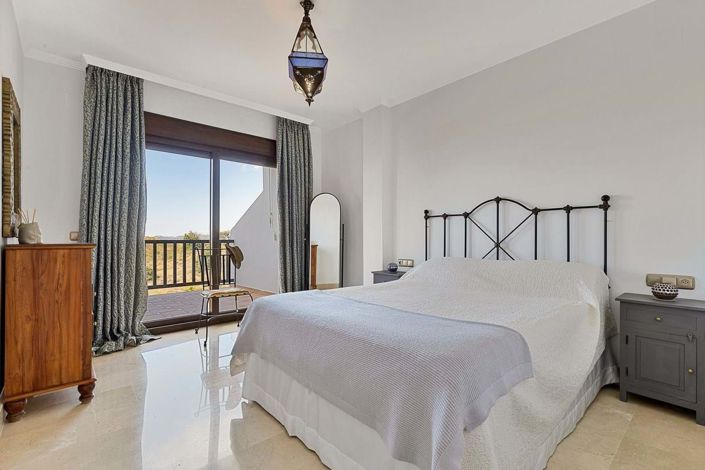 Image No.15-2 Bed Apartment for sale