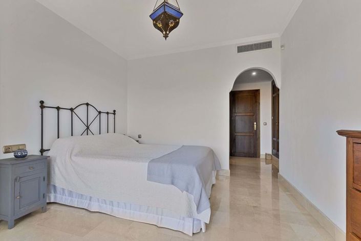 Image No.17-2 Bed Apartment for sale