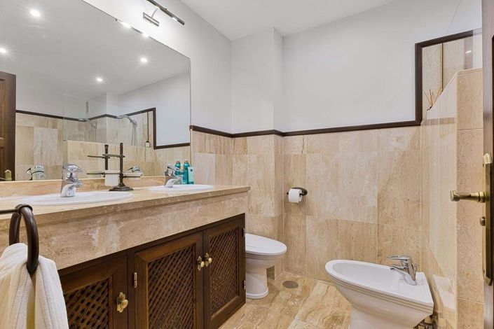 Image No.18-2 Bed Apartment for sale